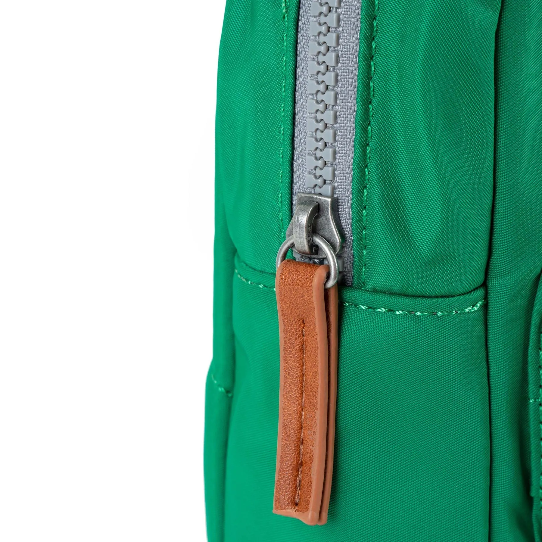 ROKA Willesden B Large Recycled Nylon Bag - Emerald