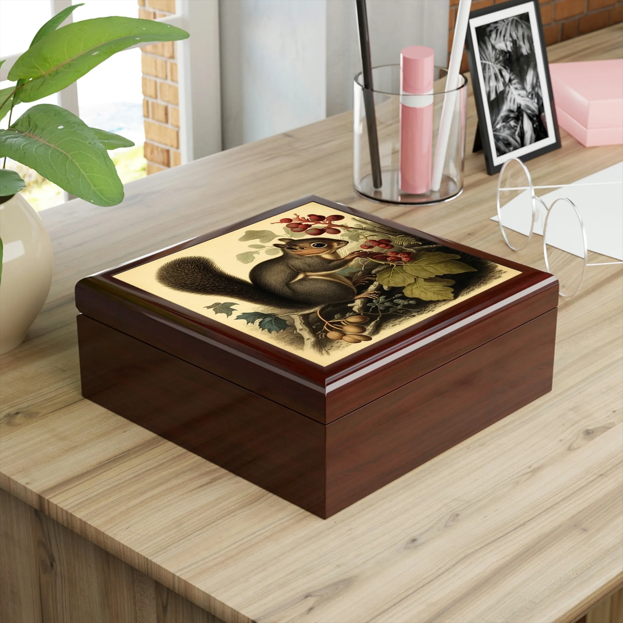 Vintage Squirrel Wooden Keepsake Jewelry Box