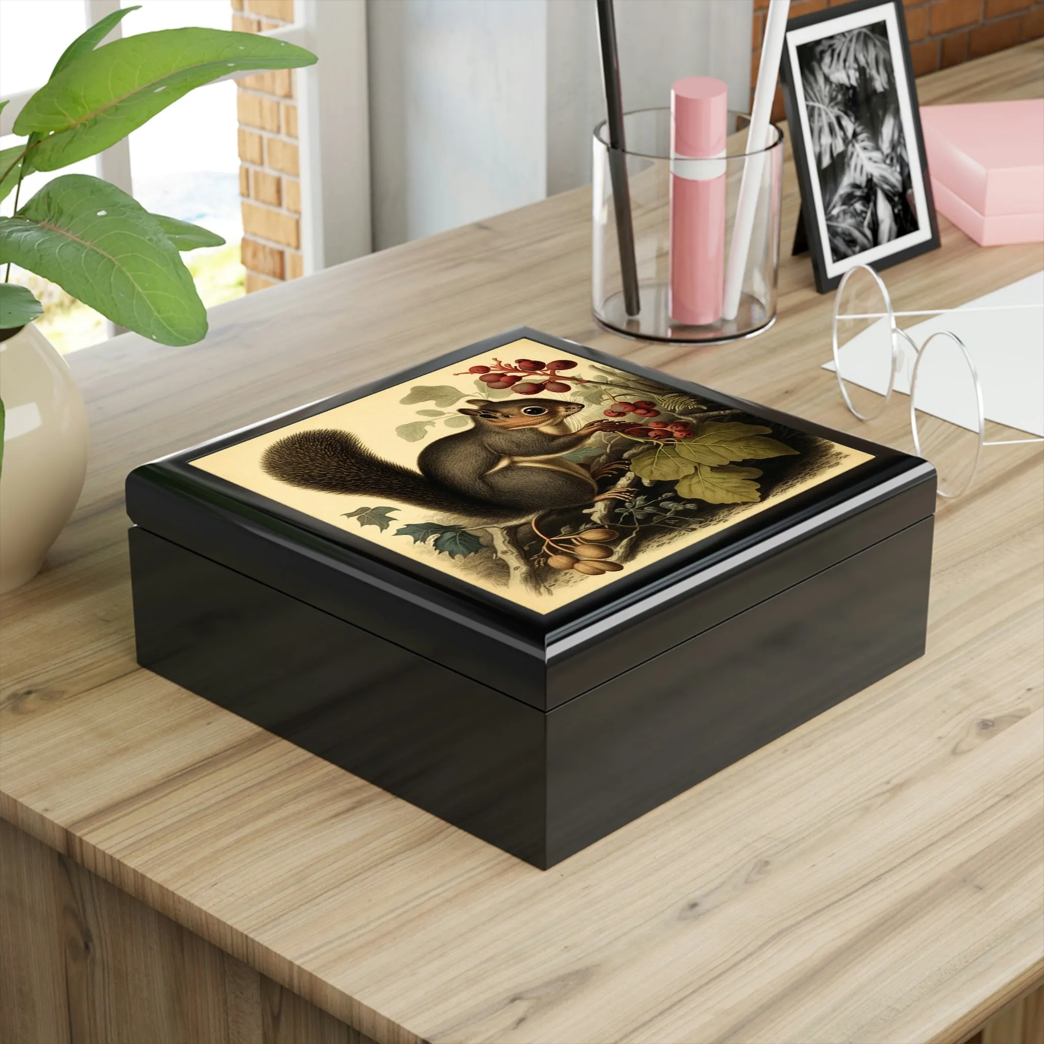 Vintage Squirrel Wooden Keepsake Jewelry Box